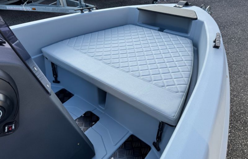 SeaStorm Advantage 12