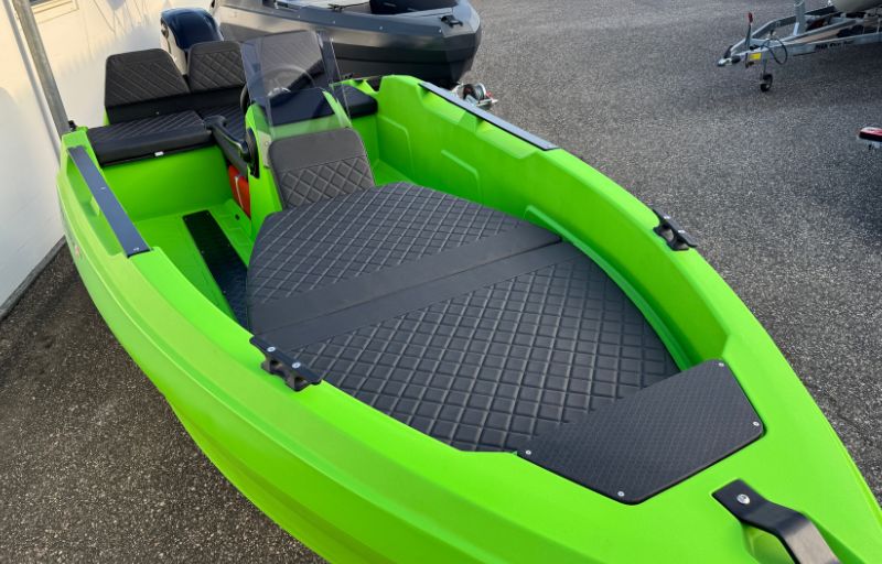 SeaStorm Advantage 14