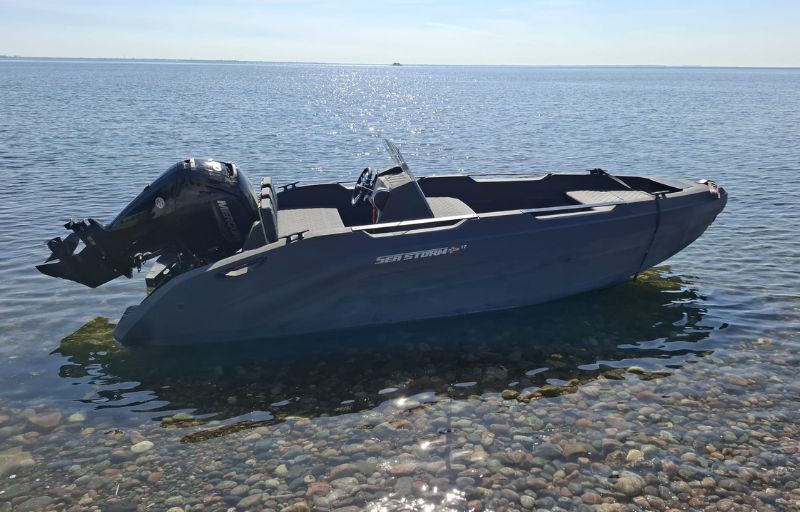 SeaStorm Advantage 17