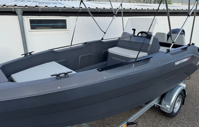 SeaStorm Advantage 17