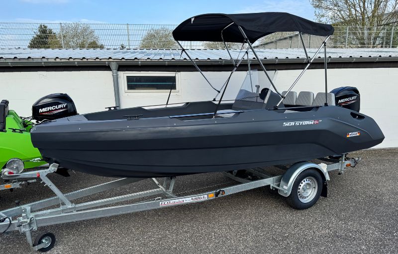 SeaStorm Advantage 17