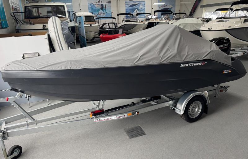 SeaStorm Advantage 17